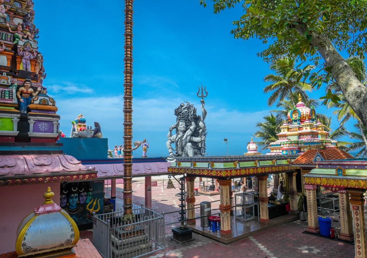 Pop Tavern Kovalam Beach Villa By Voye Homes Exterior photo