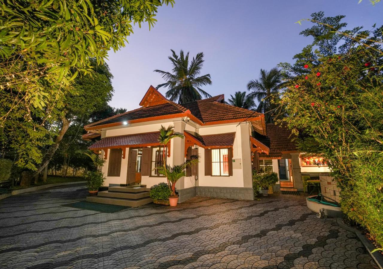 Pop Tavern Kovalam Beach Villa By Voye Homes Exterior photo